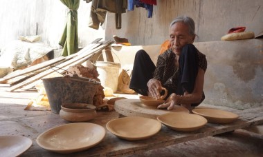 Làng nghề nồi đất “đỏ lửa” đua cùng Tết Nguyên đán