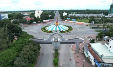 Nhơn Trạch xứng đáng tấm gương “Anh hùng Lao động thời kỳ đổi mới”