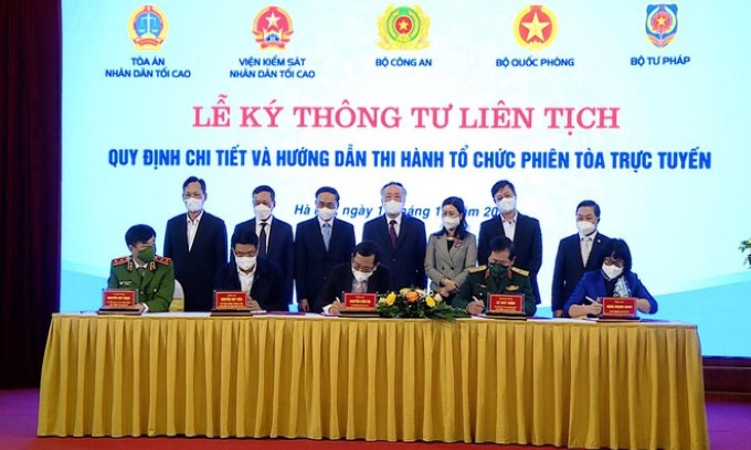 Xét xử trực tuyến các vụ án: Đã có hành lang pháp lý, chỉ chờ việc triển khai