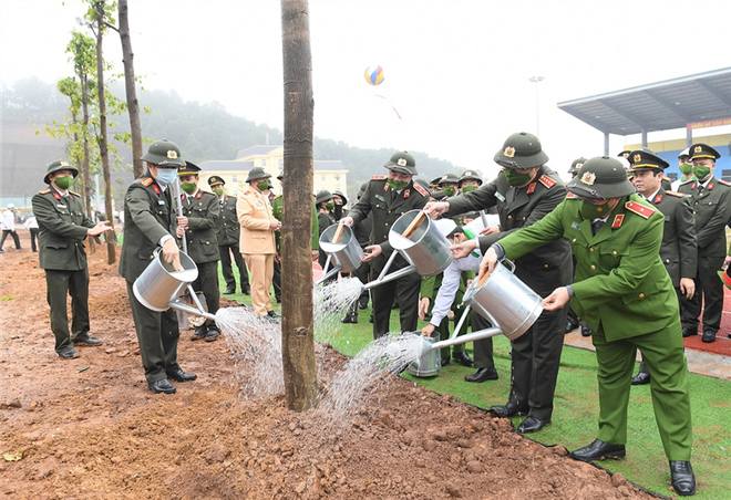 Bộ Công an phát động hưởng ứng Tết trồng cây mừng Xuân Nhâm Dần 2022, bảo vệ môi trường và đa dạng sinh học ảnh 3