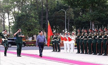 Thủ tướng Phạm Minh Chính thăm, chúc Tết cán bộ, chiến sĩ Quân khu 9