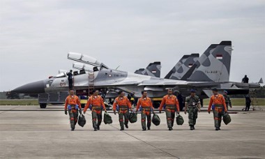 Không quân Indonesia phải mua tiêm kích F-15 với giá cao gấp... 5 lần Su-35?