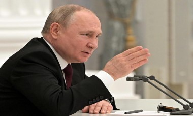 Giám đốc tình báo Nga bị ông Putin ‘gắt’ khi họp về công nhận độc lập ở Donbass