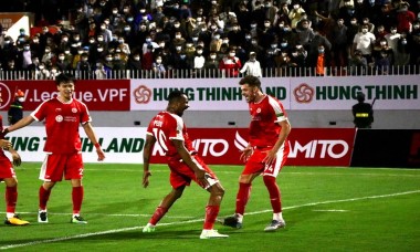 Viettel FC thắng ấn tượng 'PSG Việt Nam' trận ra quân