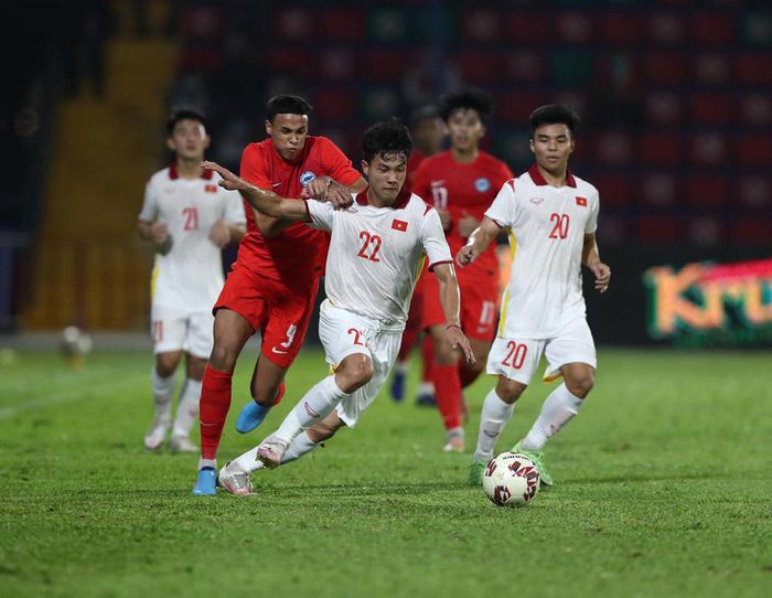 U23 Việt Nam khởi đầu với trận thắng 7-0 trước Singapore