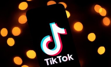 TikTok nâng thời lượng video đăng phát lên 10 phút để tăng cạnh tranh