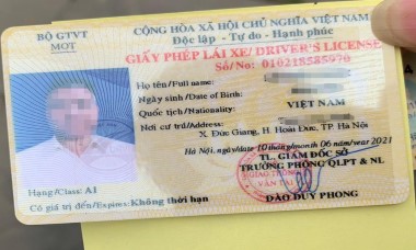 Phát hiện đối tượng nghi dùng giấy phép lái xe giả