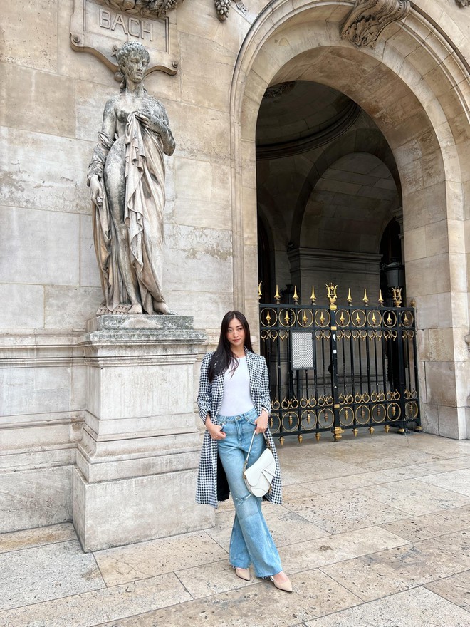 Hoa hậu Lương Thùy Linh tiết lộ về chỗ ở đắt đỏ khi tham dự "Paris Fashion Week 2022" ảnh 3