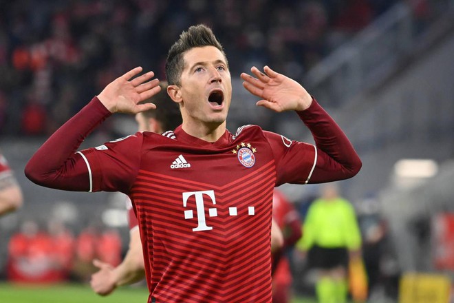 Ghi hattrick giúp Bayern thắng 7-1, Lewandowski lập kỷ lục 'khủng' ảnh 1