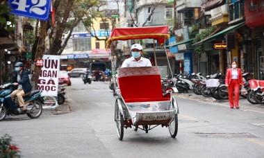 Hà Nội chỉnh trang đô thị để đón du khách sau thời gian dài đóng cửa vì Covid-19