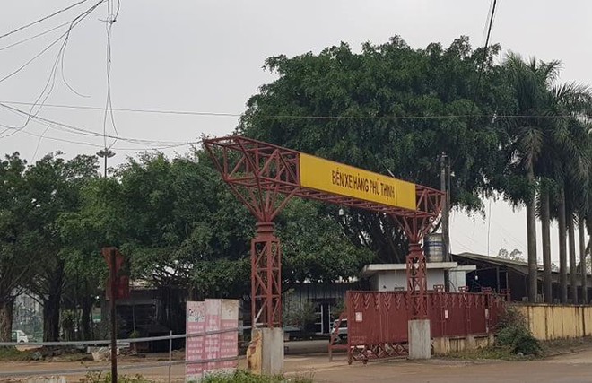 Sơn Tây: Bến xe hàng nghìn mét vuông “mọc” chình ình trên đất nông nghiệp hàng chục năm ảnh 2