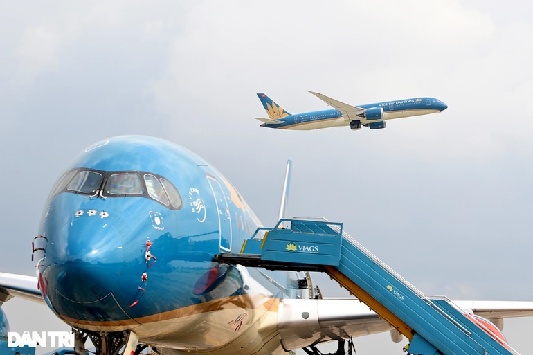 Vietnam Airlines kiến nghị tăng giá trần vé máy bay từ 1/4 (Ảnh: Tiến Tuấn).