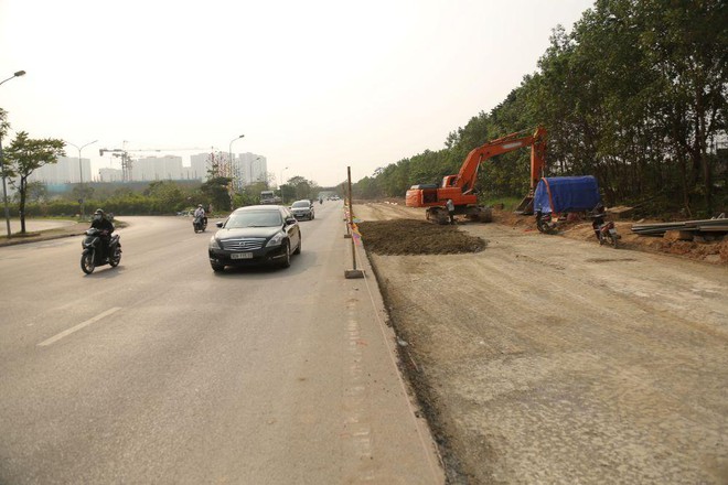 Mở rộng một đoạn đường gom Đại lộ Thăng Long: Cần đảm bảo an toàn giao thông trên tuyến ảnh 3