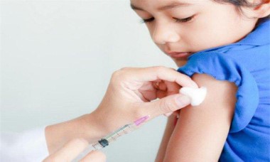 Trẻ dưới 12 tuổi từng là F0 có cần tiêm vaccine phòng COVID-19?