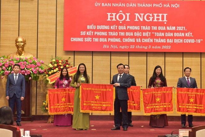 Hà Nội thực hiện nghiêm các tiêu chí thích ứng an toàn, linh hoạt với Covid-19 ảnh 2