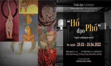 "Hổ dạo phố" tại phố đi bộ Hồ Gươm