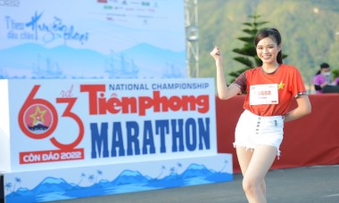 Hoa hậu Đỗ Thị Hà và dàn người đẹp khoe sắc ở Tiền Phong Marathon 2022