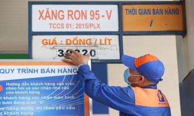 Từ tháng 4-2022: Chính thức giảm thuế với xăng dầu, hoàn tiền mua vé Vietlott trong 2 trường hợp