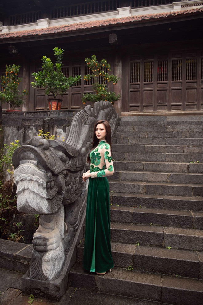 Top 13 "Miss World" Đỗ Thị Hà mặc áo dài mang hình ảnh rau má về quê nhà Thanh Hóa ảnh 5