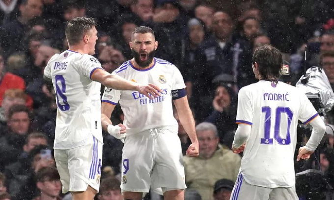 Real vùi dập Chelsea nhờ hattrick của Benzema