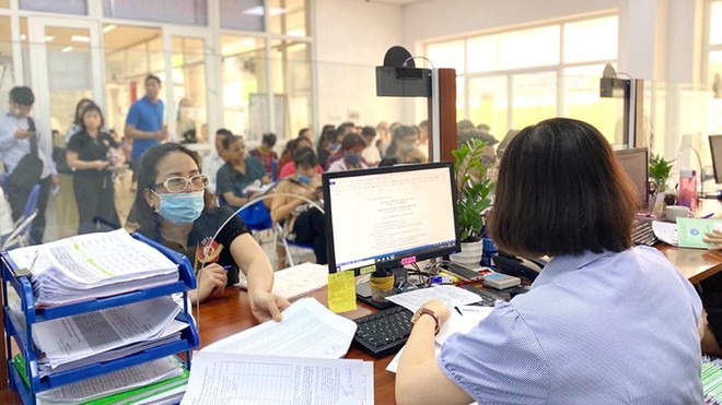 Làn sóng nhận "hưu non" tăng báo động, chuyên gia cảnh báo thiệt hơn ảnh 1