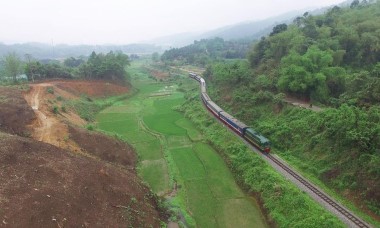 Chạy lại tàu khách Hà Nội- Sa Pa vào cuối tuần để phục vụ khách du lịch