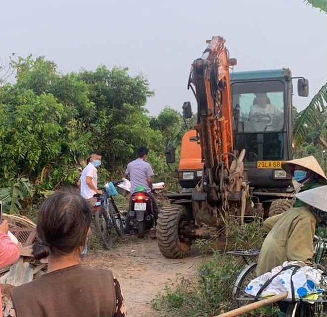 Xử lý nghiêm vi phạm về trật tự xây dựng tại bãi giữa sông Hồng ảnh 1