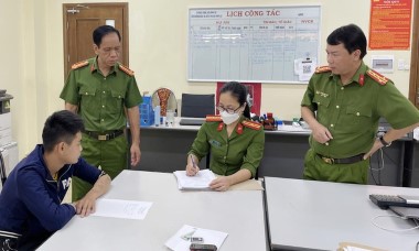 Bắt 'nóng' đối tượng sát hại em học sinh, cướp xe máy ở nương mía