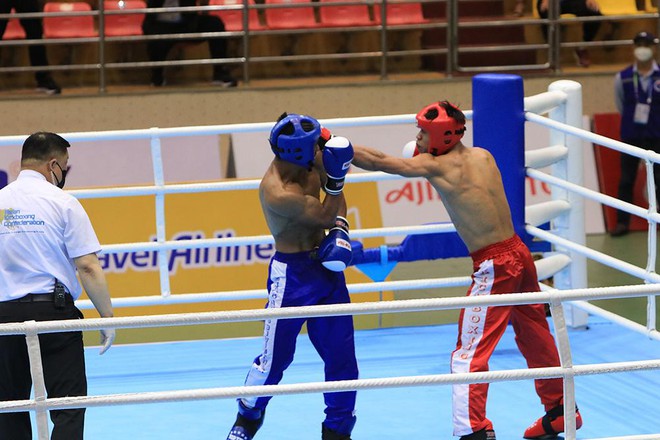 Cận cảnh những đòn đánh hay ở môn thi đấu Kickboxing ảnh 4