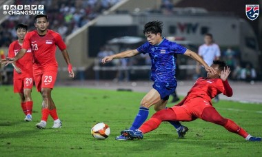 U23 Thái Lan vùi dập Singapore 5-0, thắp lại hy vọng vào bán kết