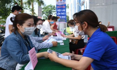 Sản xuất phục hồi, doanh nghiệp đăng tuyển 17.000 lao động