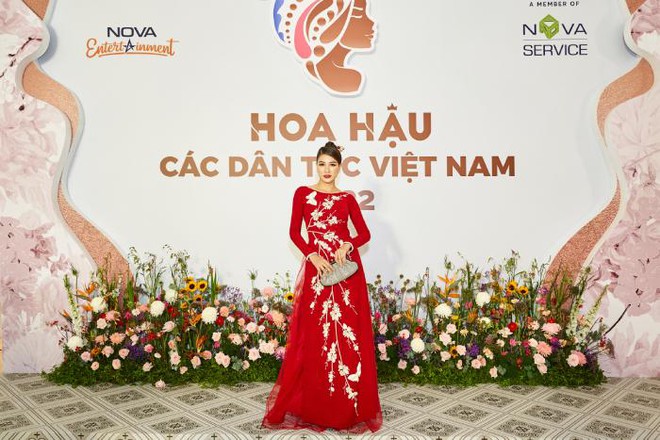 Thanh Hà, Lê Hiếu, Bùi Lan Hương "làm nóng" sân khấu Chung khảo Hoa hậu các Dân tộc Việt Nam phía Nam ảnh 6