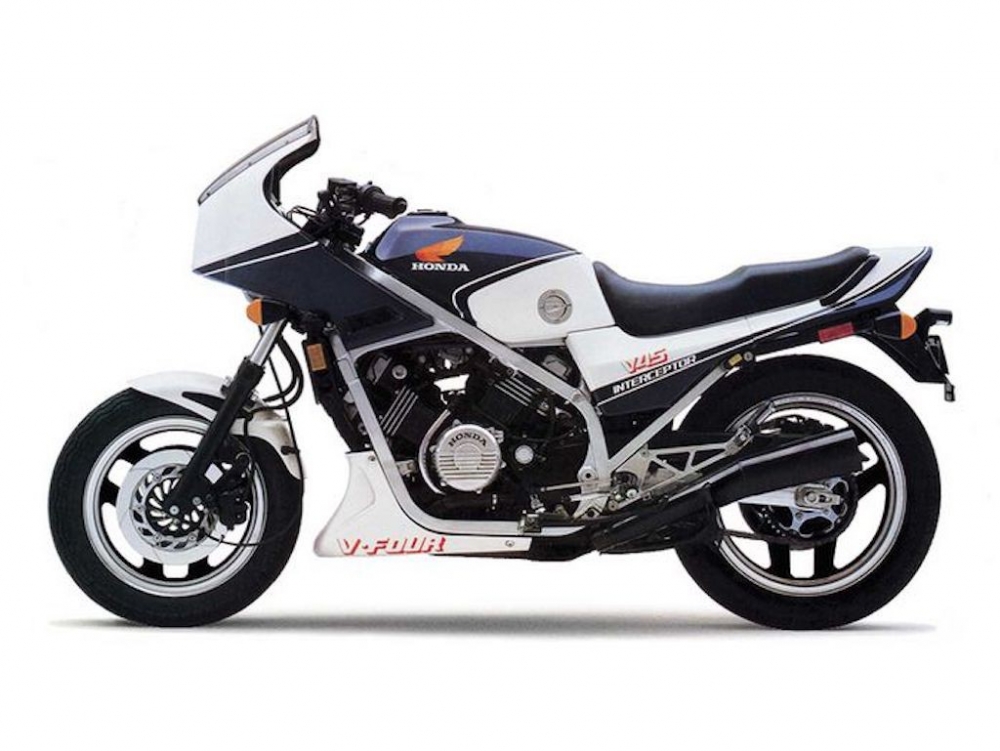 0205-honda-vf750f-interceptor