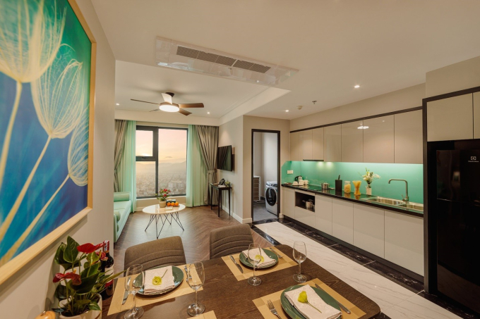 Altara Serviced Residences mang đến cho du khách cảm giác gần gũi, tiện nghi bởi được trang bị đầy đủ hệ thống trang thiết bị cao cấp bao gồm: máy giặt, máy sấy, bàn là, trang thiết bị nhà bếp… Vì vậy, ngay trong chuyến du lịch của mình du khách vẫn có thể tự nấu được những món ăn yêu thích.