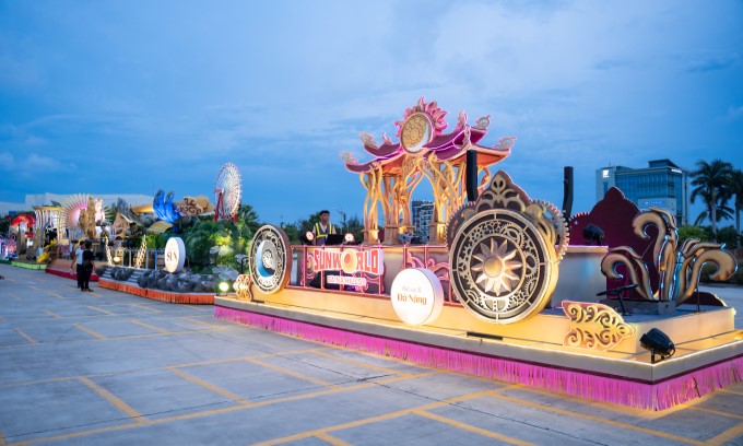 Carnival đường phố chính thức khai màn tại Đà Nẵng