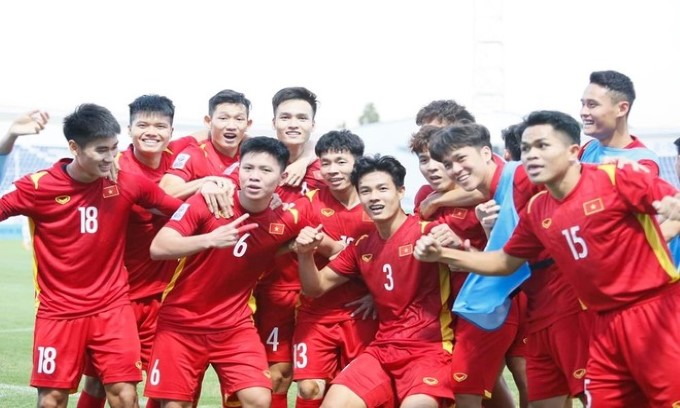 Độc lạ ý tưởng cho tuyển U23 Việt Nam đá... V-League