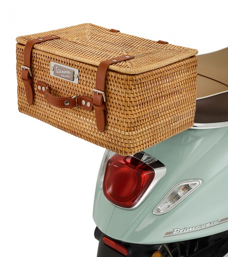 Xe máy tay ga Vespa Pic Nic 2022: “Chanh xả”, đốn tim người hâm mộ