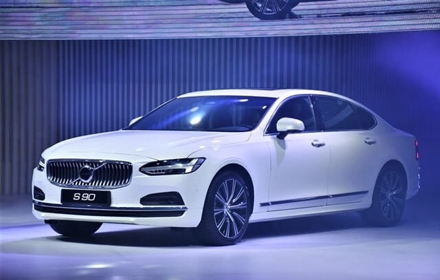 Bảng giá xe ô tô Volvo mới nhất tháng 7/2022: Sang trọng, đẳng cấp, giá từ 1,7 tỷ đồng