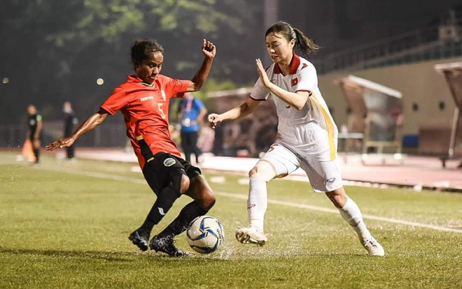 Vùi dập Timor Leste 6-0, tuyển nữ Việt Nam vào bán kết AFF Cup ảnh 1