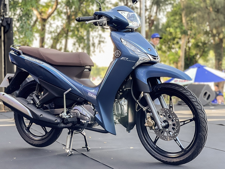 Xe máy Jupiter Finn và Super Cub C125: “Kẻ tám lạng – người nửa cân” về tiêu thụ nhiên liệu