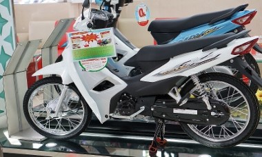 Honda Blade 110 và Honda Wave Alpha: Mẫu xe máy dành cho tân sinh viên, đâu là sự lựa chọn tốt nhất?