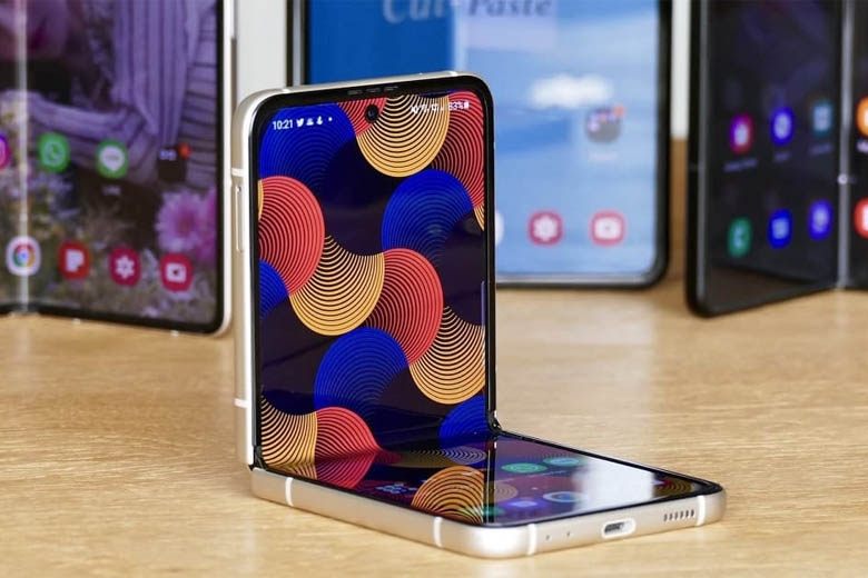 Samsung ra mắt bộ đôi Galaxy Z Fold4 và Galaxy Z Fold4: iPhone 14 cũng “khóc thét”