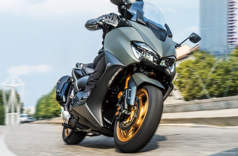 Yamaha TMax 560