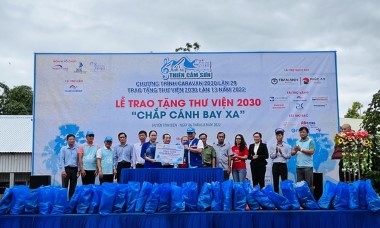 Trần anh Group - Trao tặng thư viện sách cho trẻ em khó khăn tại huyện Tịnh Biên