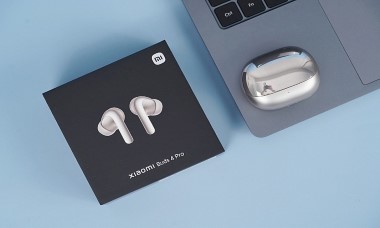 Mở hộp tai nghe không dây chống ồn nhà Xiaomi: Đối thủ đáng gờm của AirPods Pro