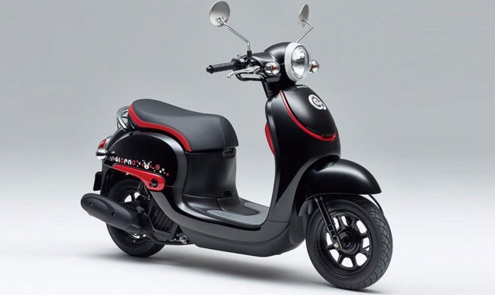 Trình làng loạt xe máy 50cc nhà Honda giá cực tốt, máy cực êm, siêu tiết kiệm xăng