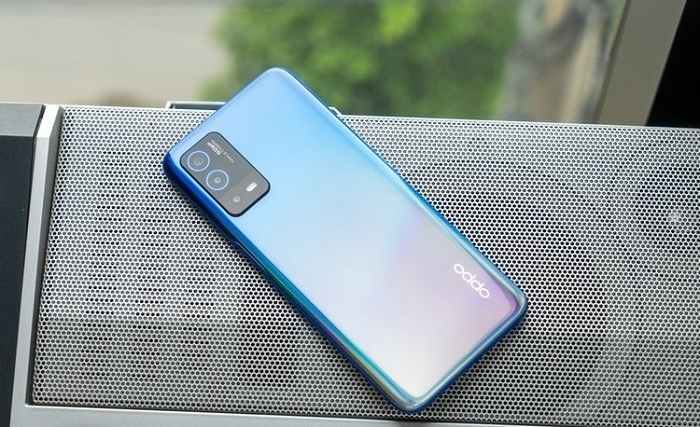 Lộ diện “dế yêu” nhà OPPO với lớp “áo” đẹp mãn nhãn, hiệu năng mạnh mẽ