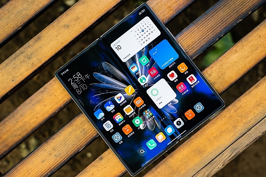 Xiaomi MIX Fold 2: Thiết kế mỏng như 