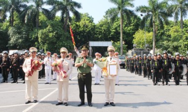 Hình ảnh đẹp tại lễ công bố quyết định thành lập Trung đoàn Cảnh sát Cơ động dự bị chiến đấu Công an thành phố Hà Nội