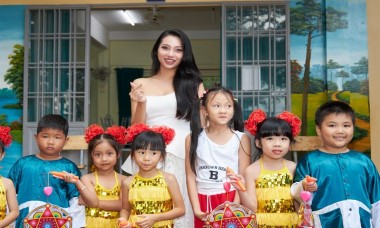 Người đẹp Lâm Thu Hồng làm thiện nguyện trước khi lên đường thi “Miss Globle 2022”